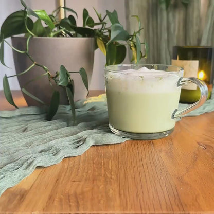 Matchaelixier: Matcha mit Lucuma und Moringa